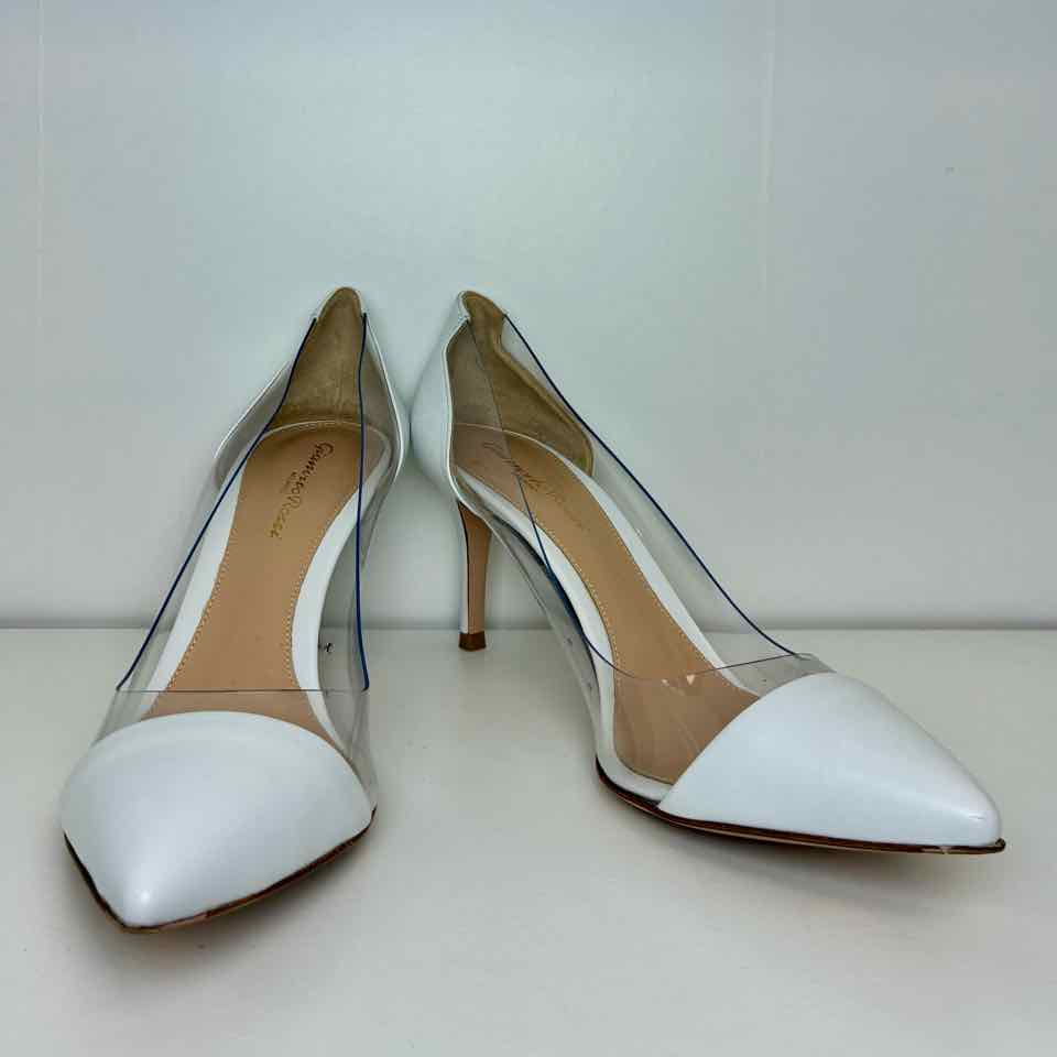 Gianvito Rossi white kitten heels 38.5
