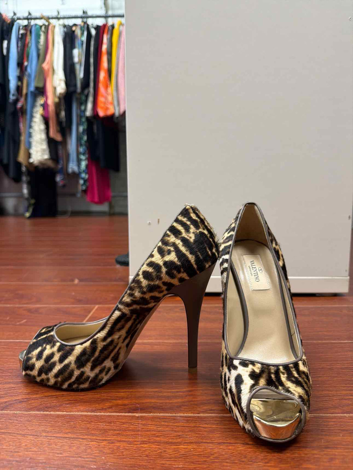 Valentino cheetah heel