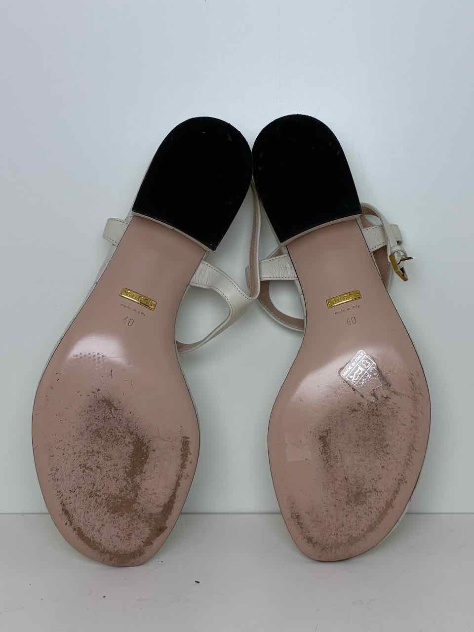 Gucci Size 40 White Chevron Pattern Double G Leather Sandal Heels