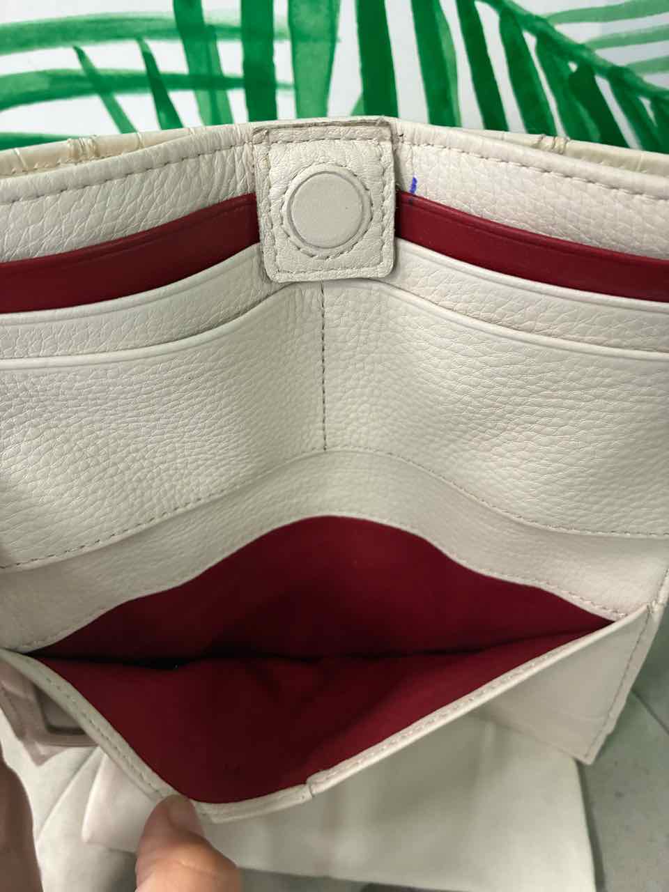 Hammitt Female White Wallet