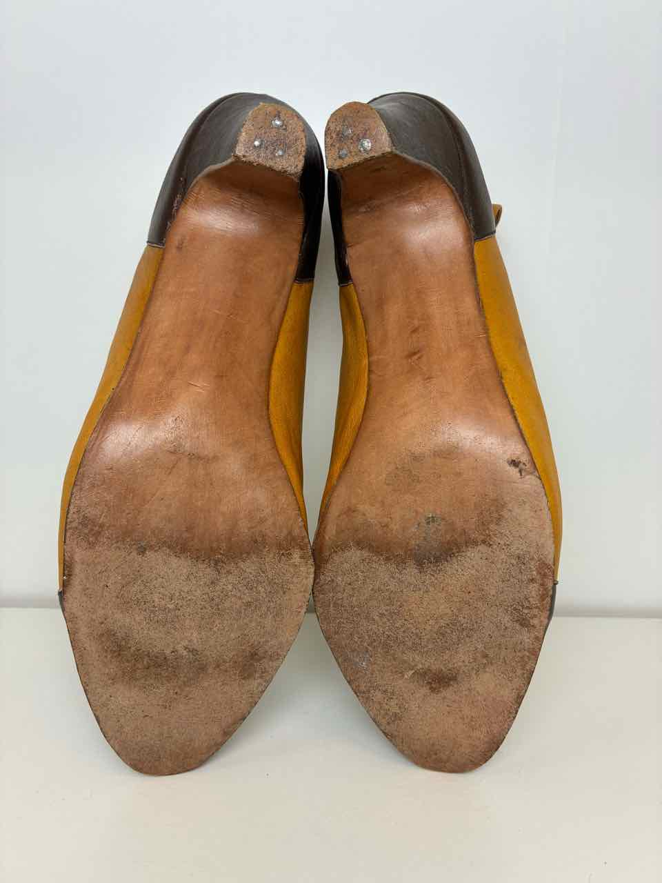 No Brand Size 9 Mustard Yellow and Brown Leather Lace-Up Ankle Boots