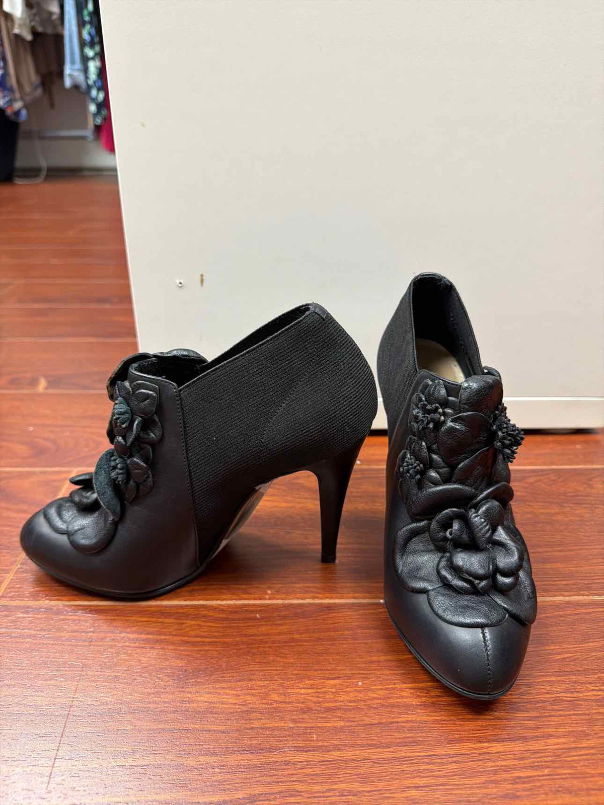 Valentino black heel