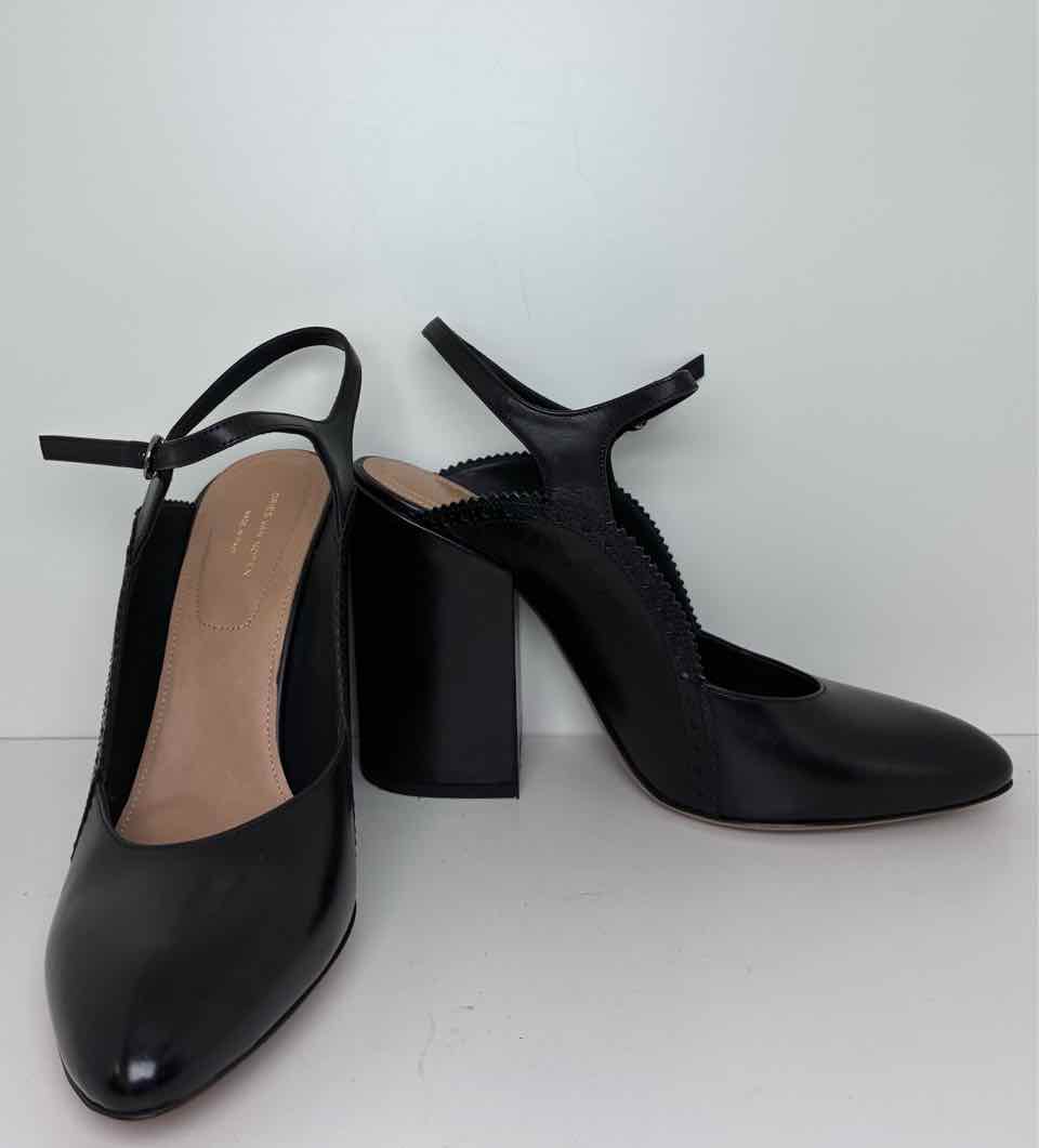 Dries Van Noten Size 40 Black Block Heel Pointed Toe Pumps