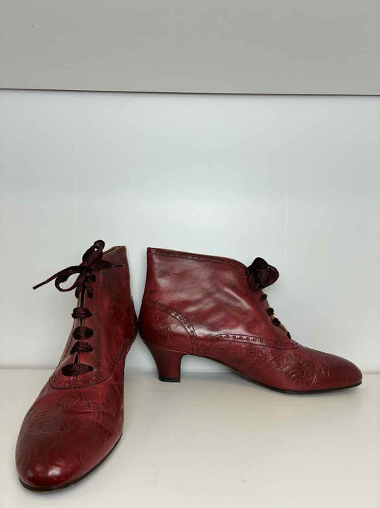 Perry Ellis Vintage Size 9 Leather Burgundy Red Lace-Up Ankle Boots