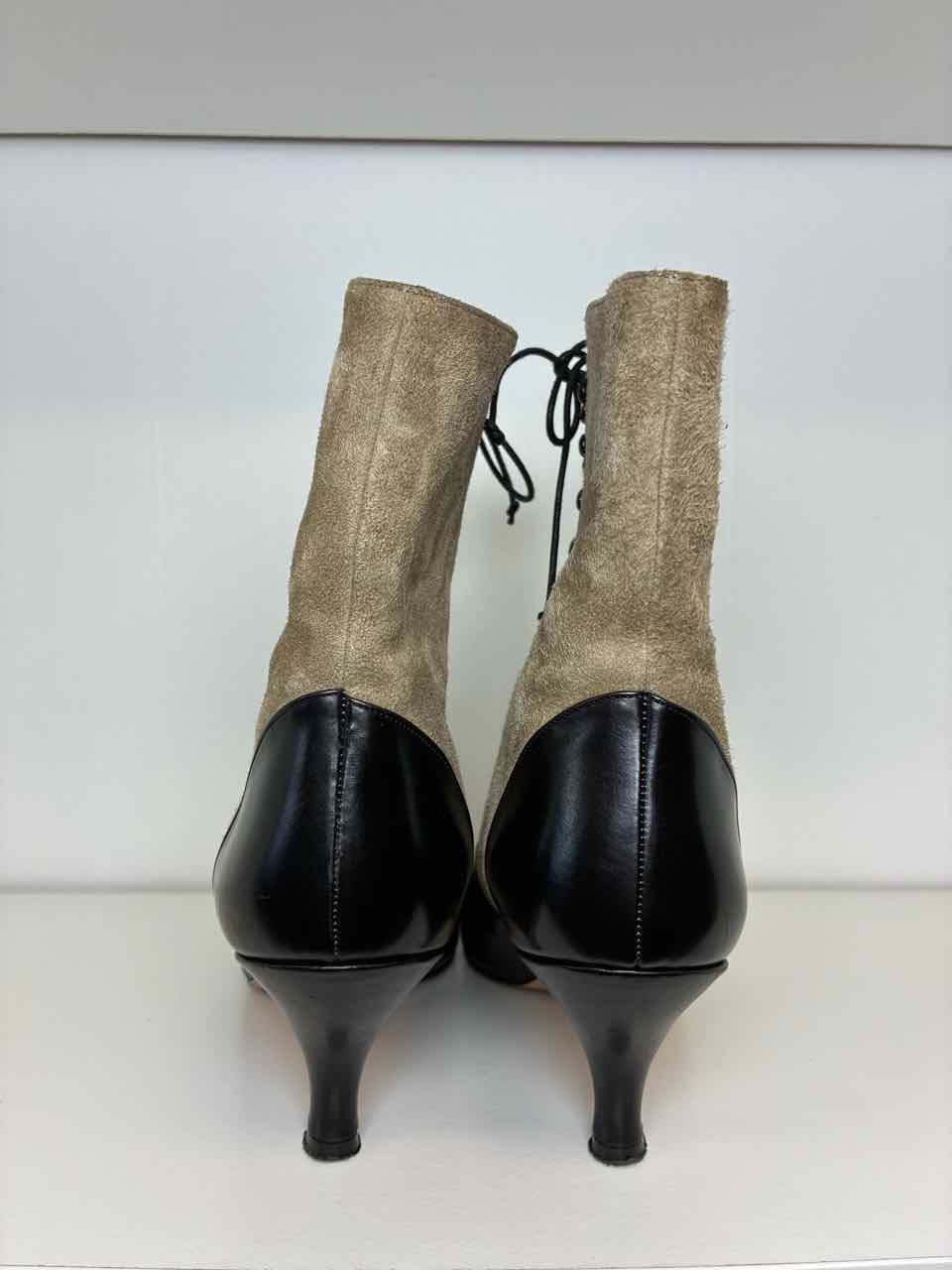 Zetagi Size 9 Black and Taupe Suede Lace-Up Boots