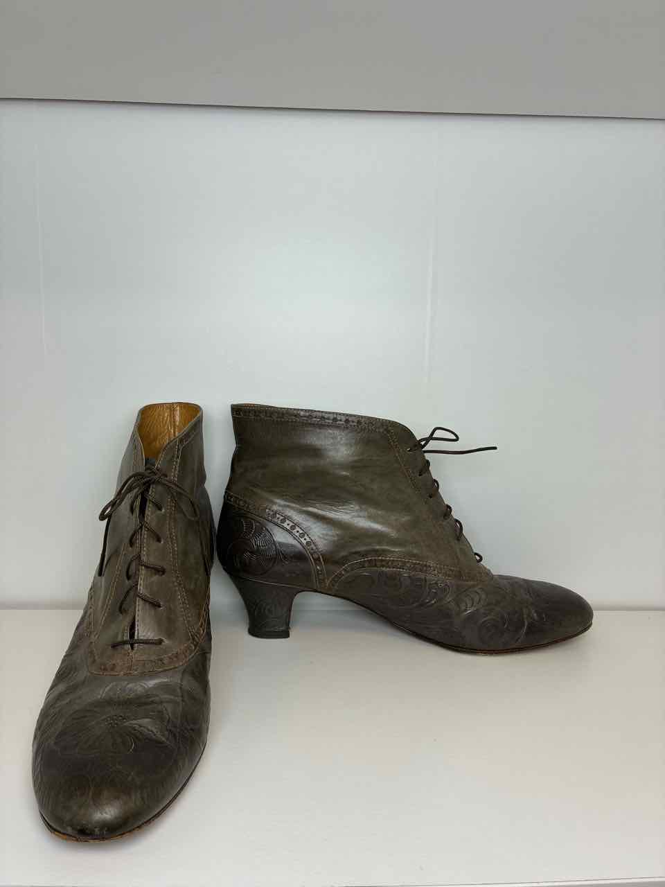 Perry Ellis Vintage Size 9 Brown Leather Lace-Up Ankle Boots