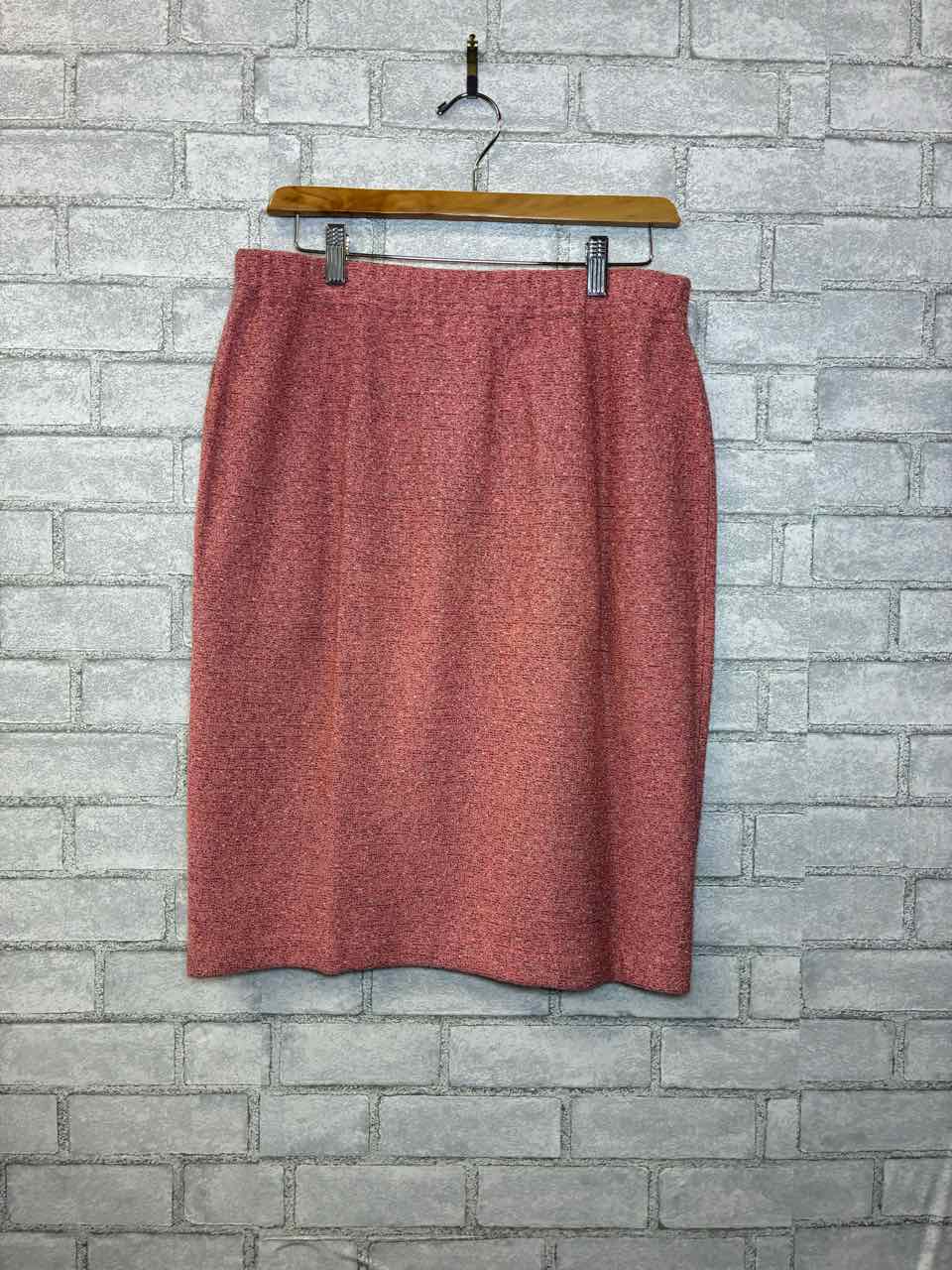 Vintage St John skirt/vest pink 12/L