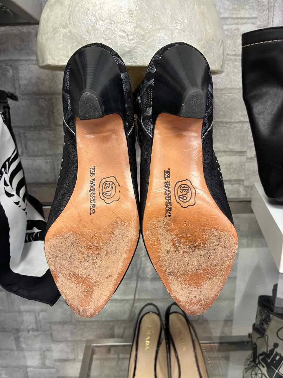 El Vaquero Vintage Black Lace overlay with Leather Trim Boot Size 39