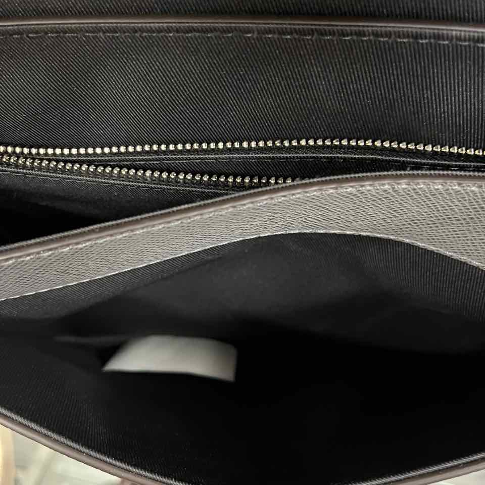 Louis Vuitton Gray Taiga Flap Messanger Bag