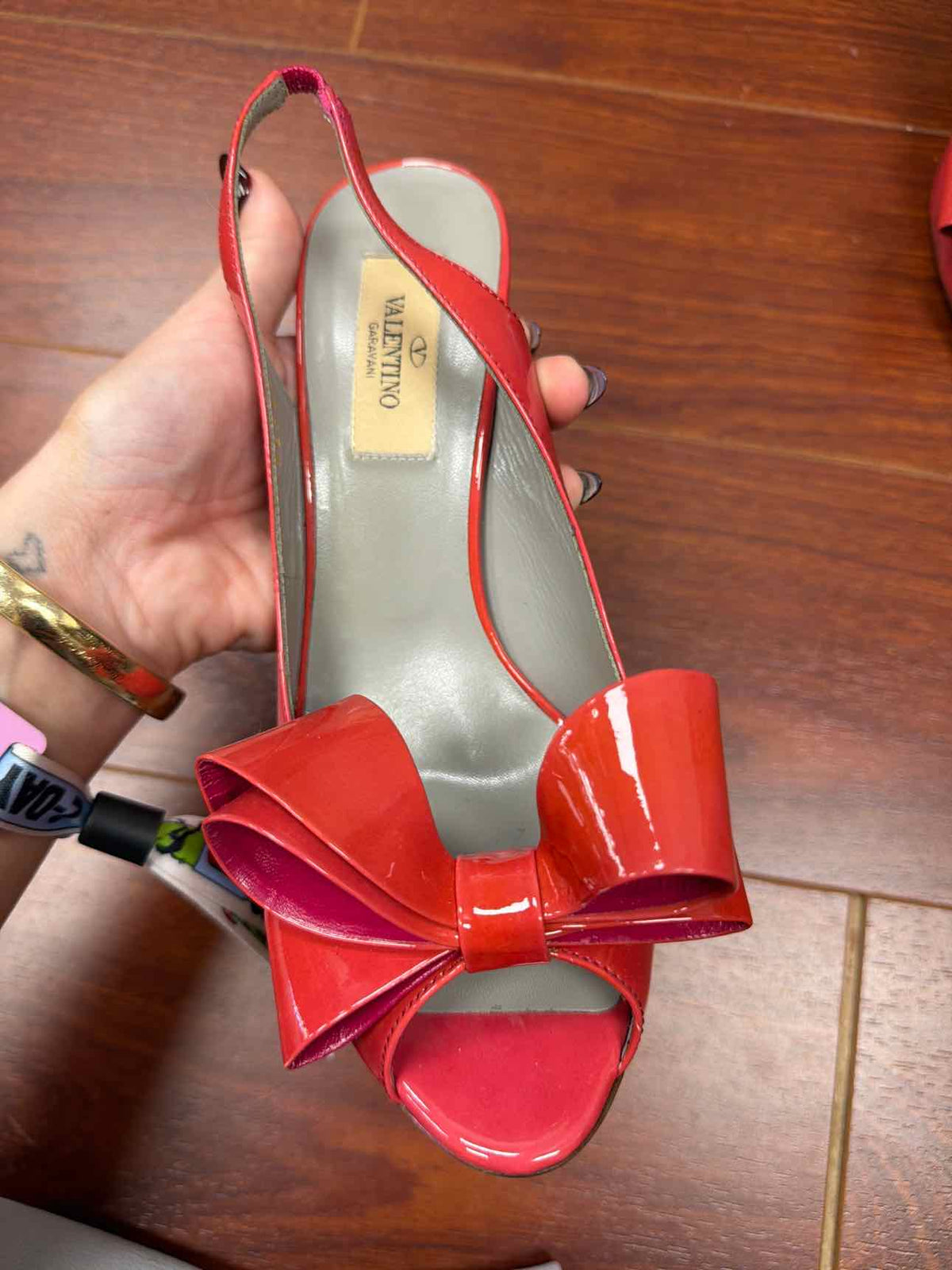 Valentino pink/red heel