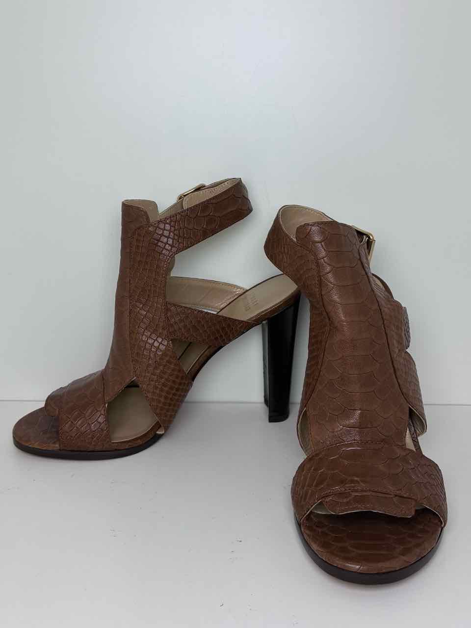 Stuart Weitzman Silver Shoe Size 8.5 Pumps