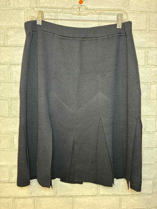 St.John Black Knit Skirt with Pleats Size 8