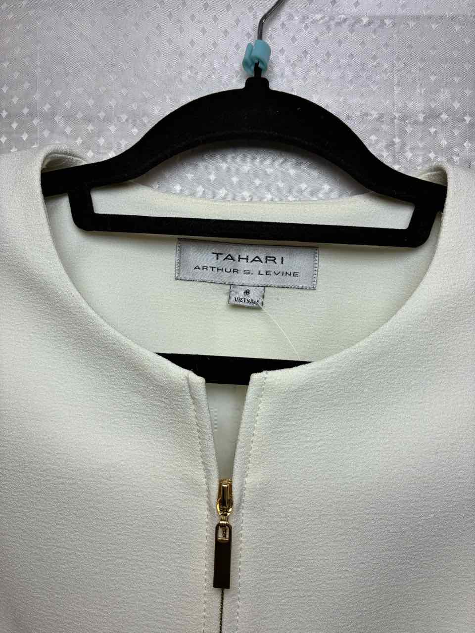 Tahari 2 pc Jacket and Skirt. Ivory with Gold Zipper 8