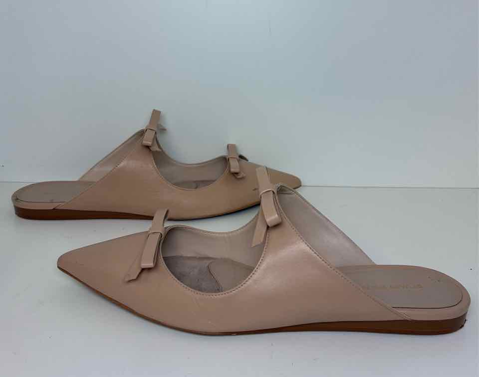 Stuart Weitzman Beige Shoe Size 9 Mules