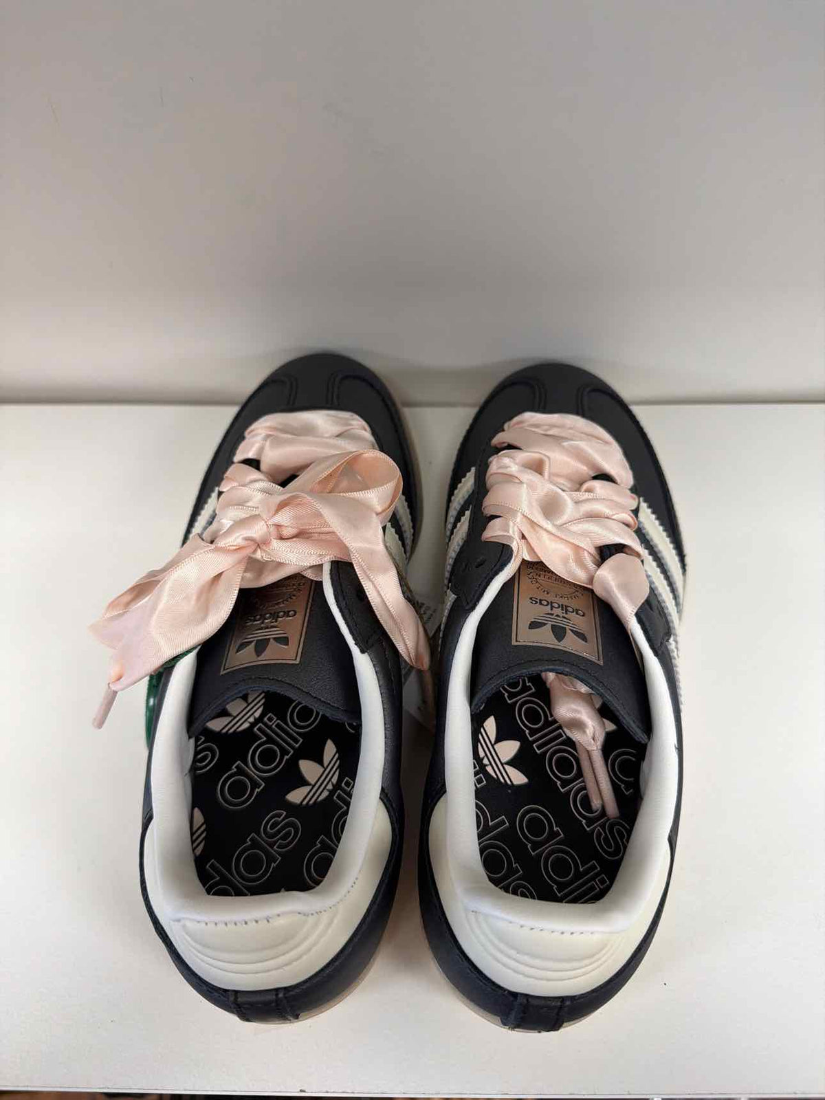 Adidas woman samba og ribbon lace