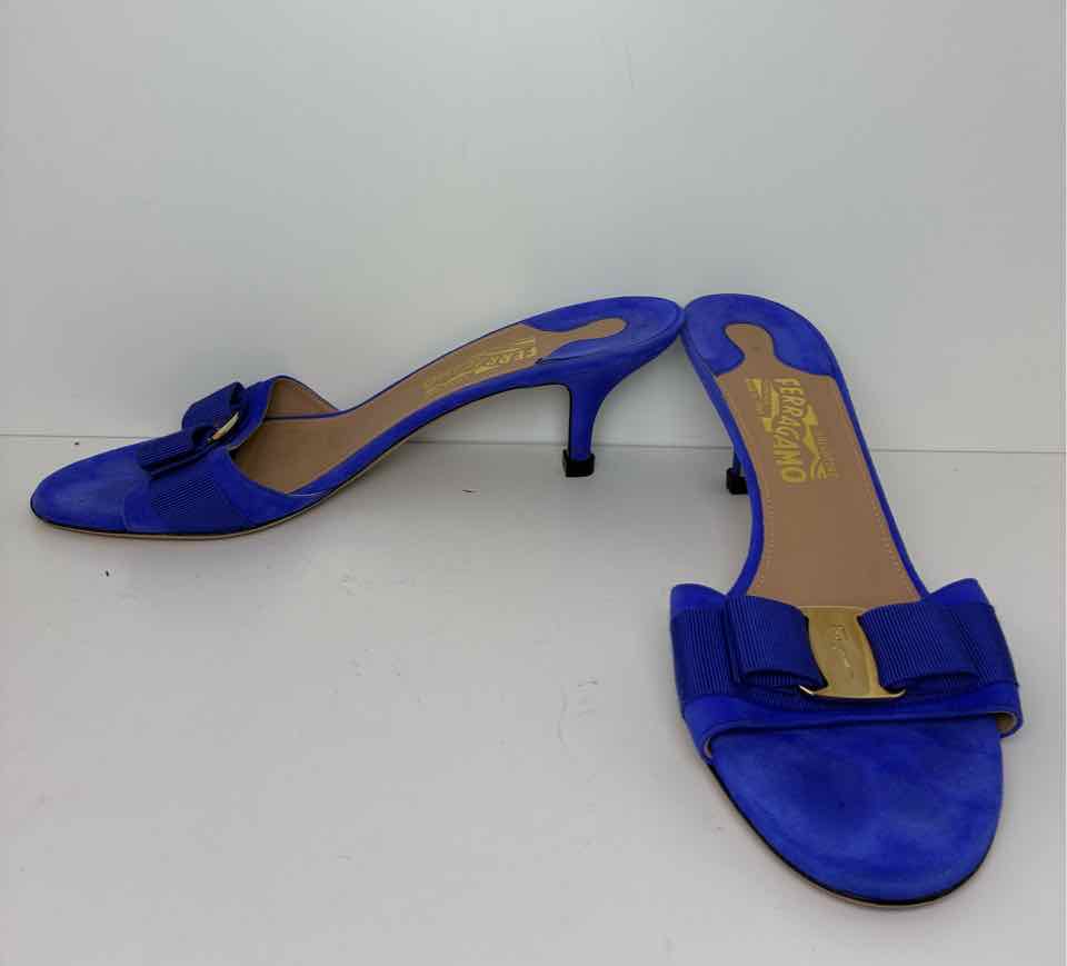 Ferragamo Blue Shoe Size 11 Pumps