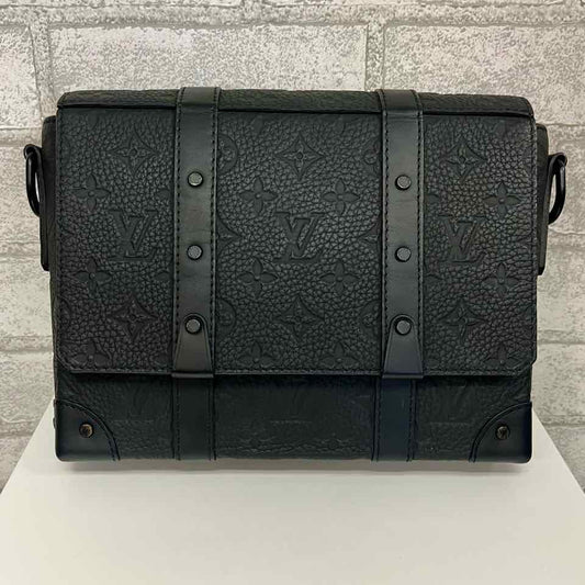 Louis Vuitton Black Taurillon Monogram Trunk Messenger Bag