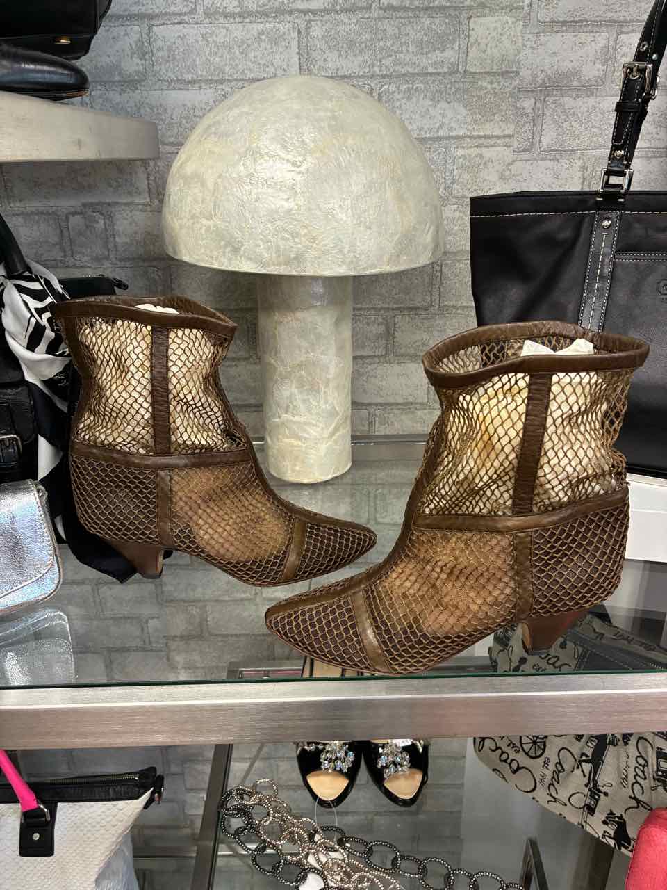 Nunn Bush Brown Mesh Shoe Size 8.5 Boots