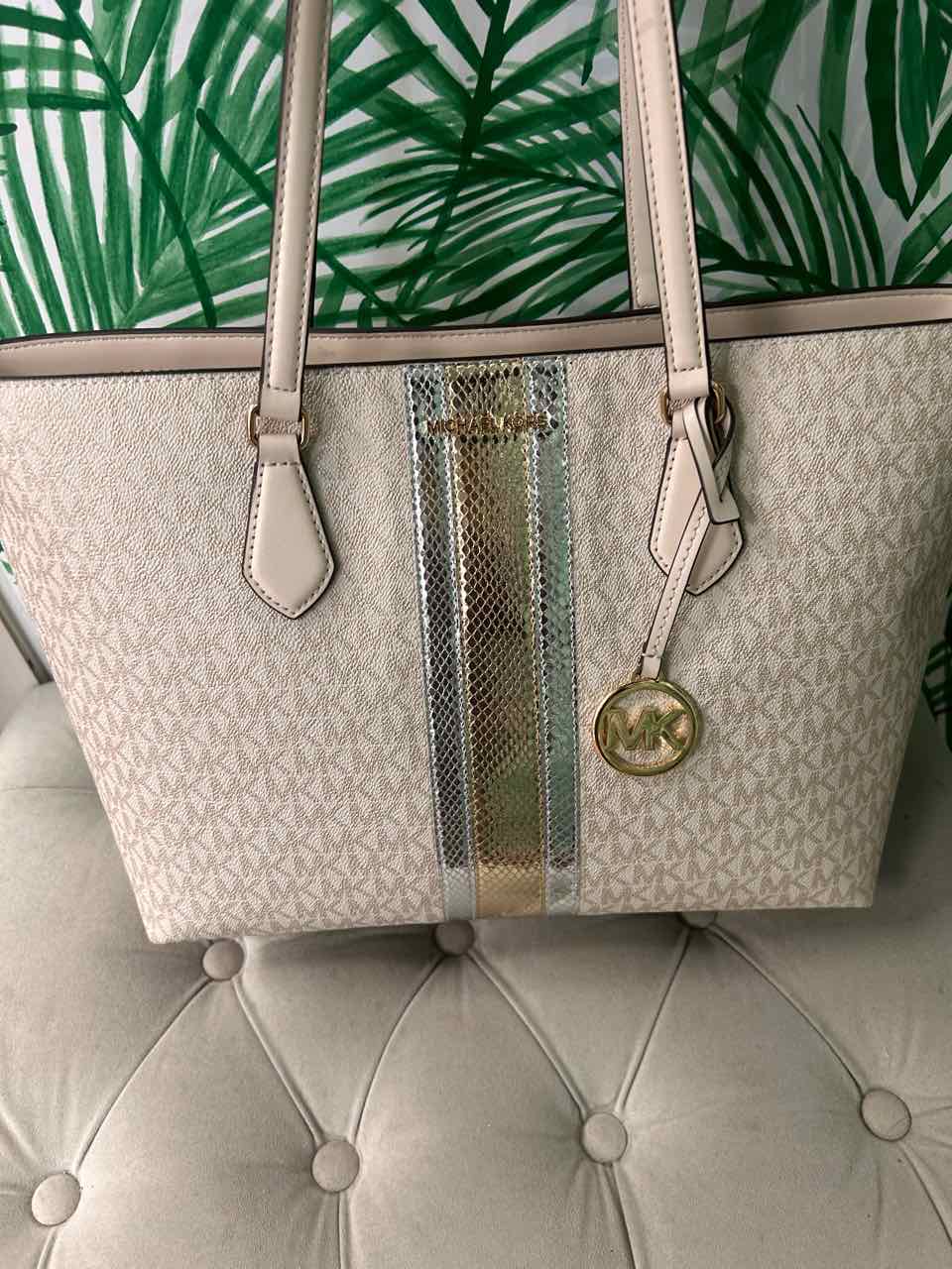 Micheal Kors Sheila Large Signature Logo w/ Metallic Gold/Silver Stripe