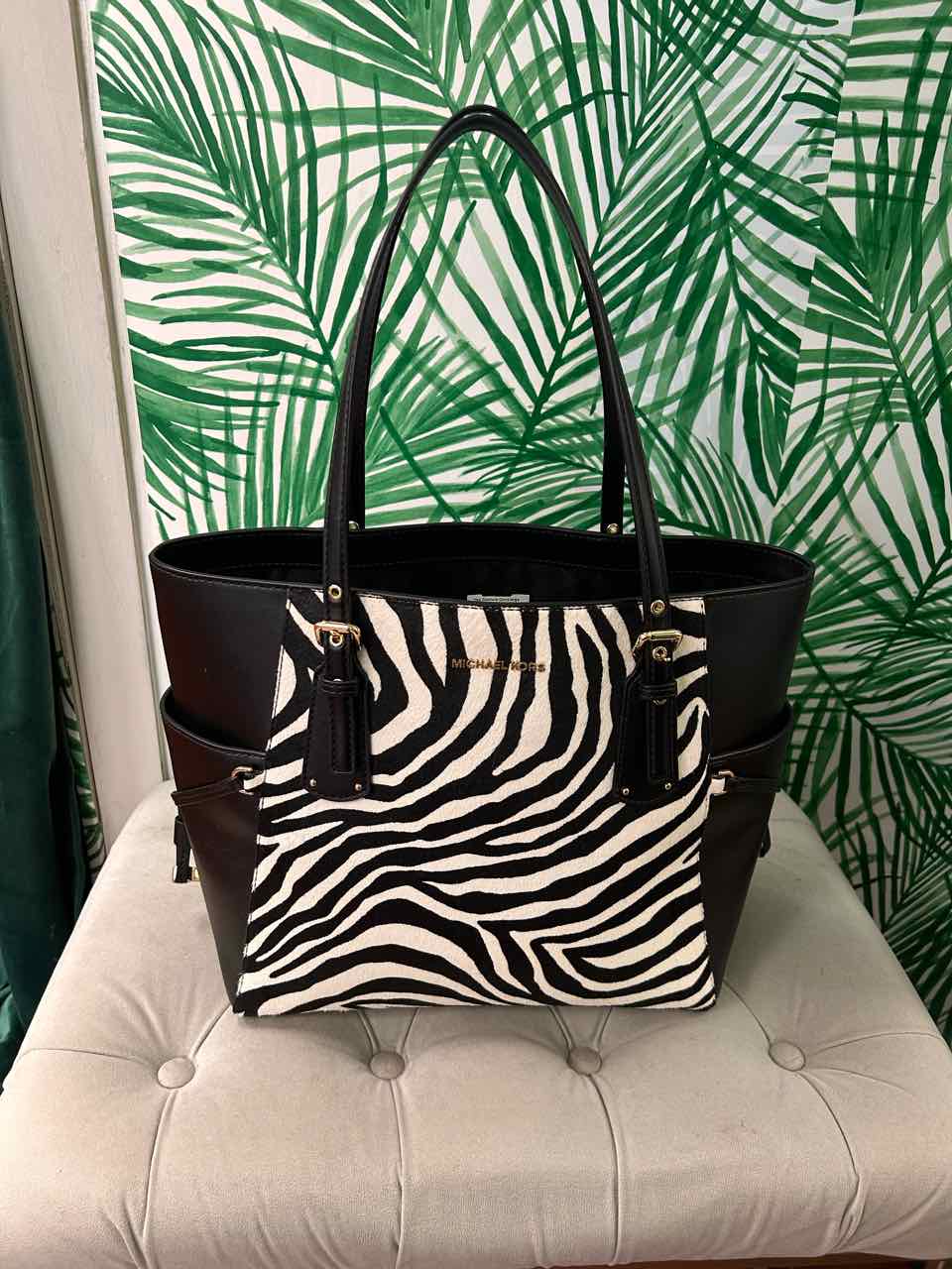 Micheal Kors Black Purse