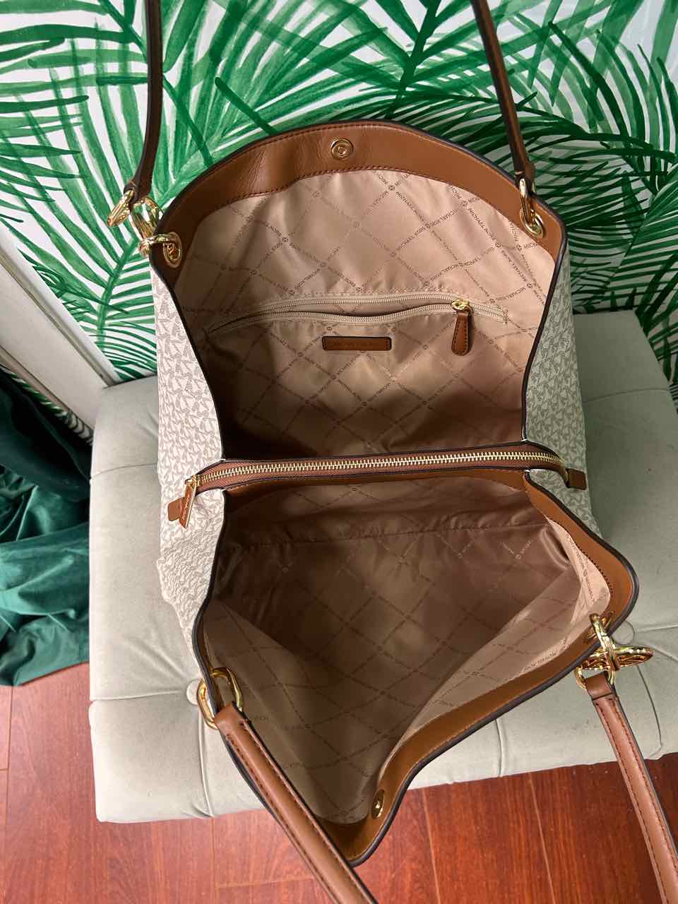 Micheal Kors Cream Kensington Large Shoulder Logo Print Bag w/ Brown Leather