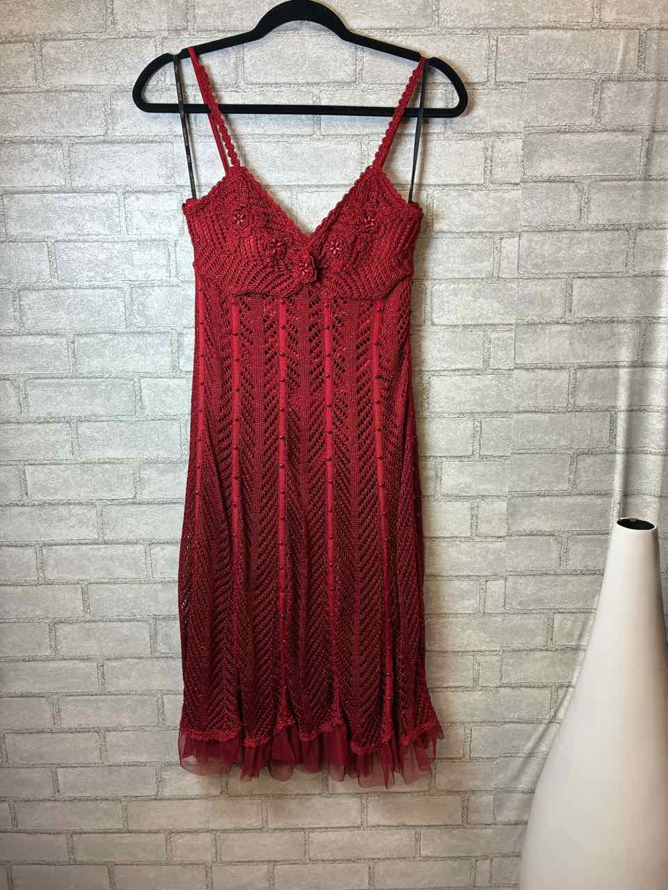Size M Sue Wong Red Dress