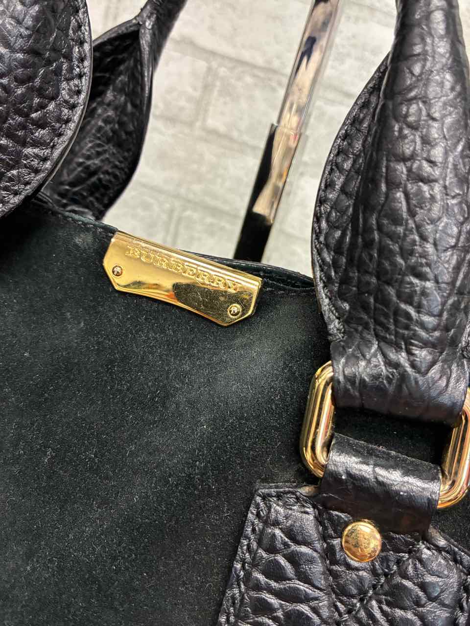 BURBERRY Callaghan Tote in black suede and leather