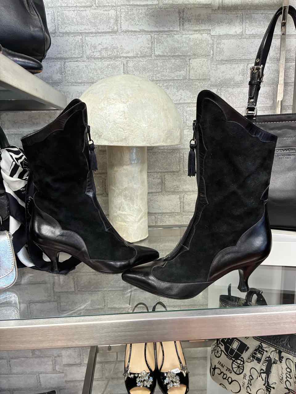 Vintage Peter Fox Black Suede and Leather Boots Size 9