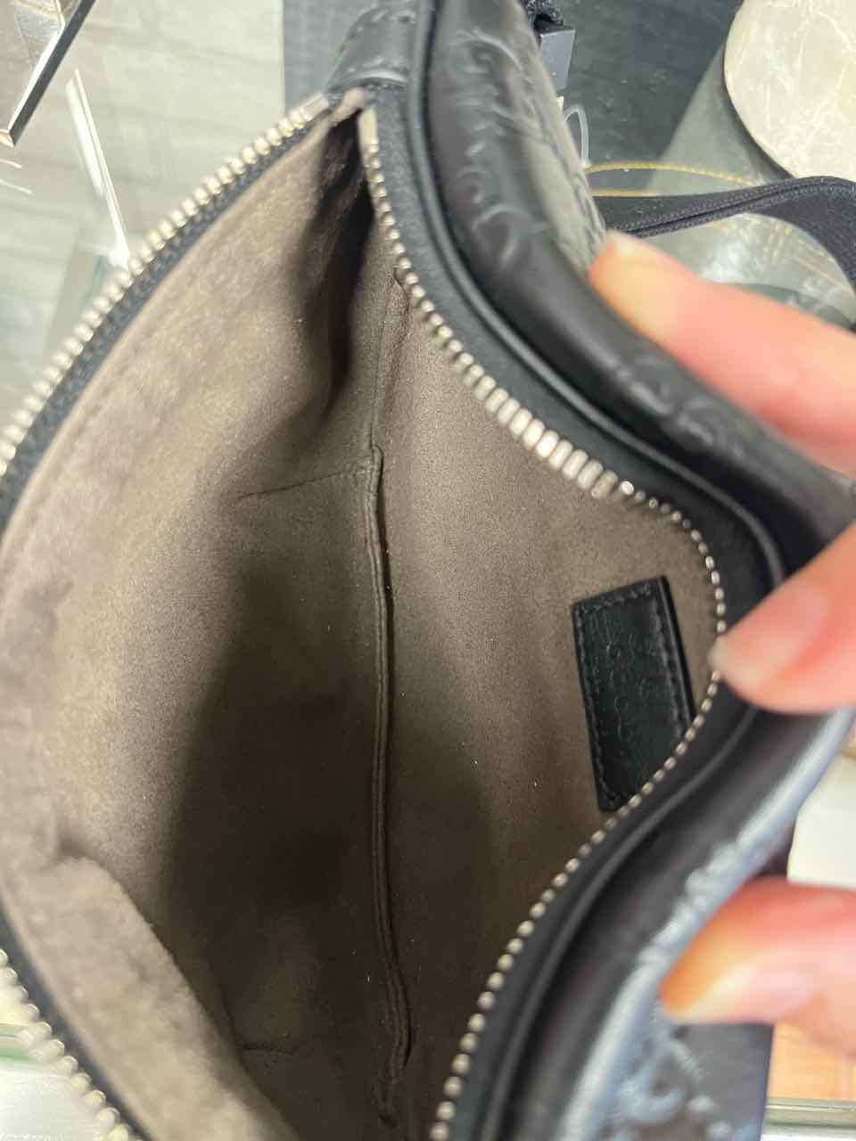 Gucci GG Embossed leather belt bag/tennis bag in black