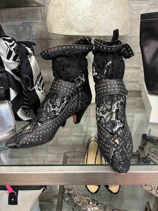 El Vaquero Vintage Black Lace overlay with Leather Trim Boot Size 39