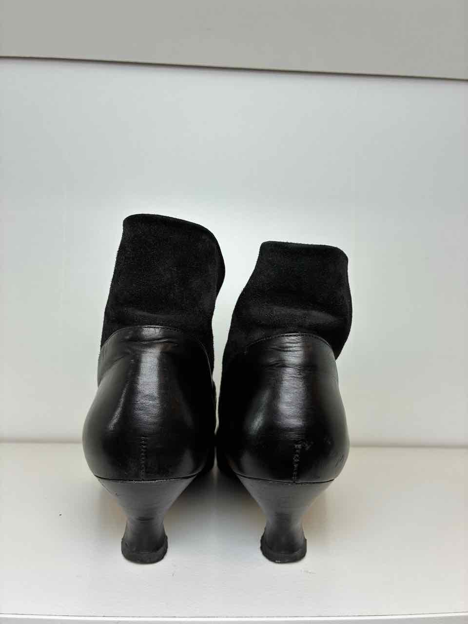 Studio Paolo Size 8.5 Black Leather Short Boot w/ Suede