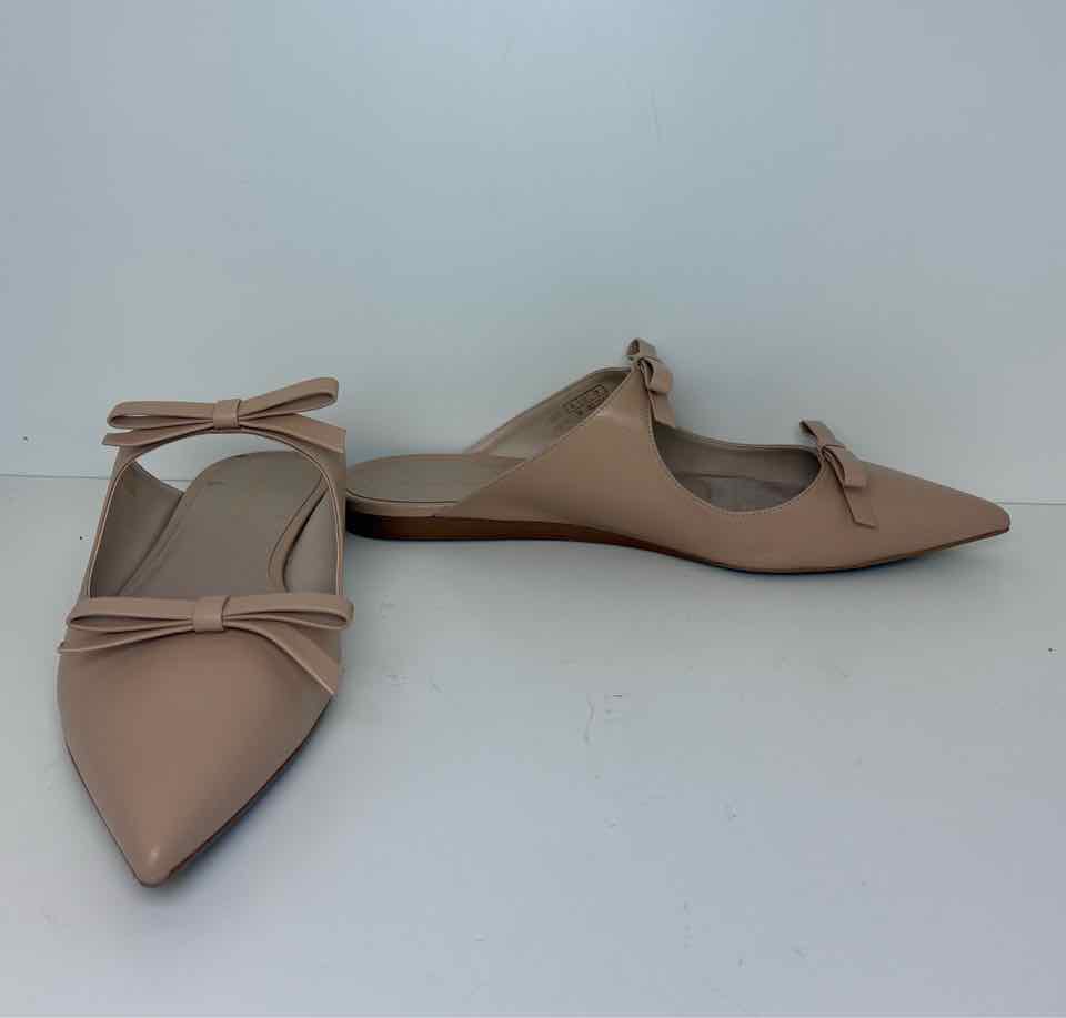 Stuart Weitzman Beige Shoe Size 9 Mules