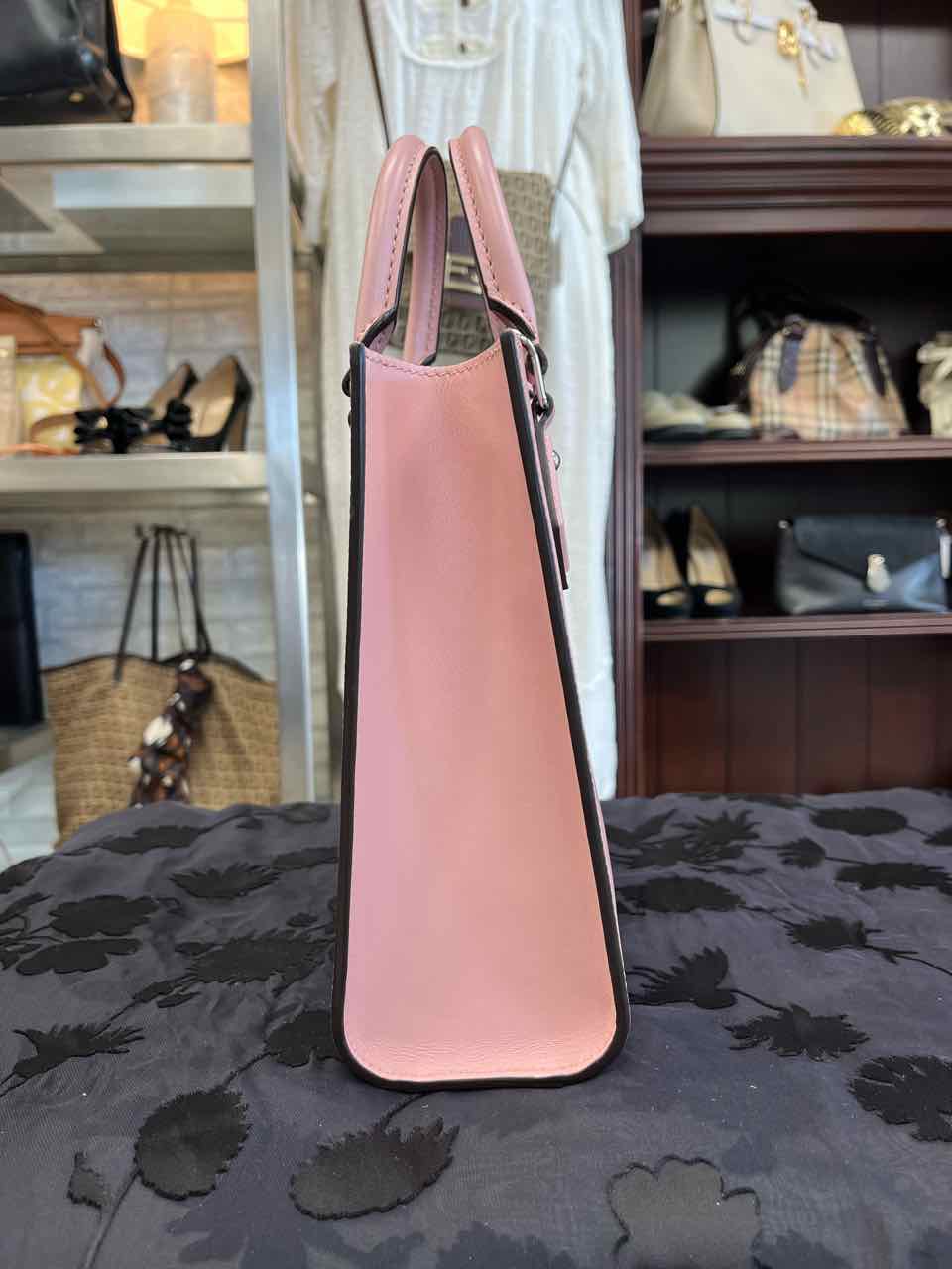 Louis Vuitton Epi Sac Plat BB - Pink/Rose