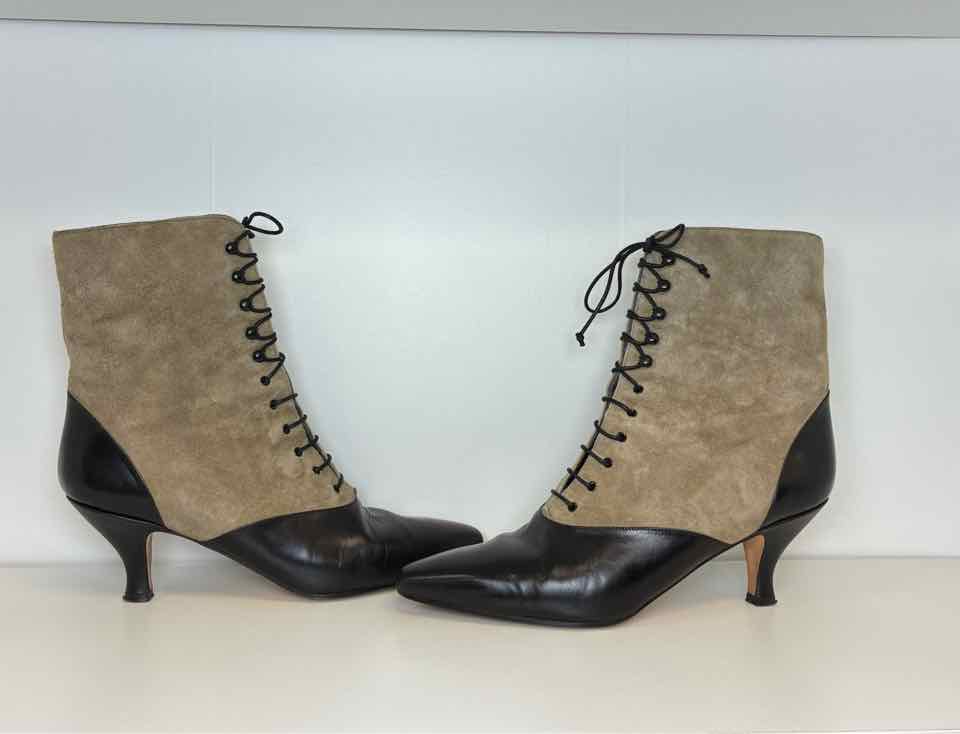 Zetagi Size 9 Black and Taupe Suede Lace-Up Boots