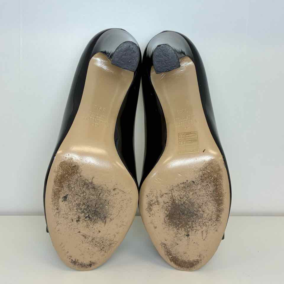 Valentino black patten leather heels w/ bow 39.5/ 9