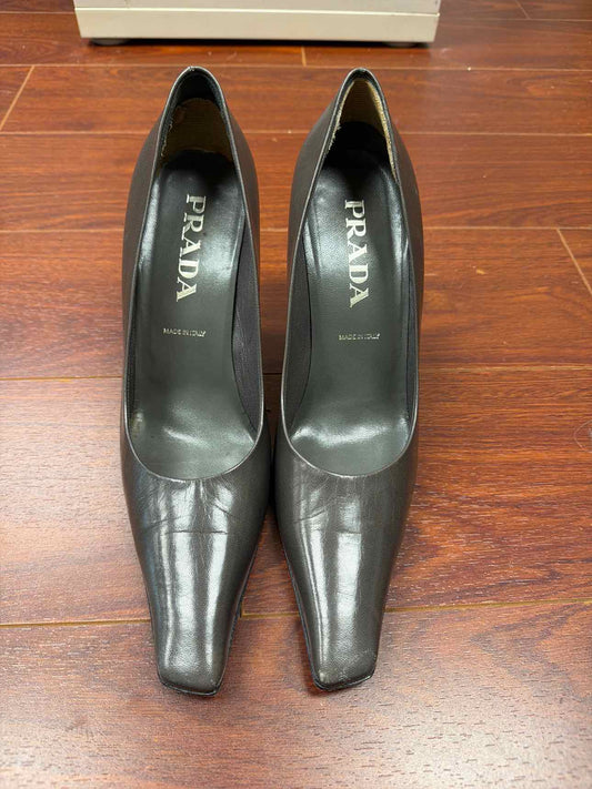 Gray Prada leather pointed pumps