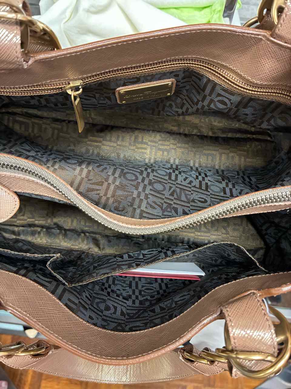 Ferragamo Nicoletta Saffiano Leather gold/bronze purse