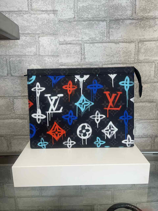 Louis Vuitton Unisex Monogram Eclipse Canvas Black Print Purse