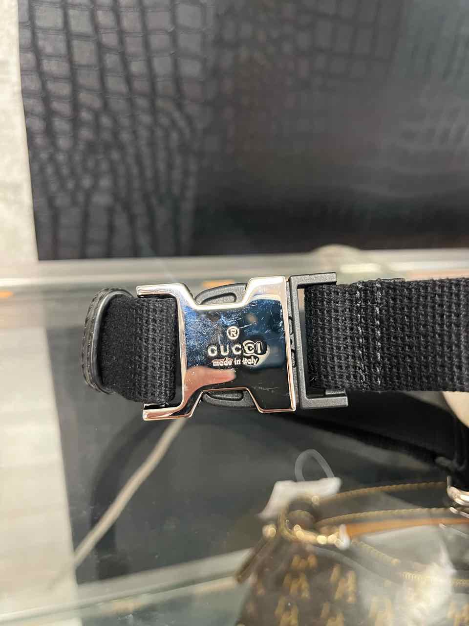 Gucci GG Embossed leather belt bag/tennis bag in black