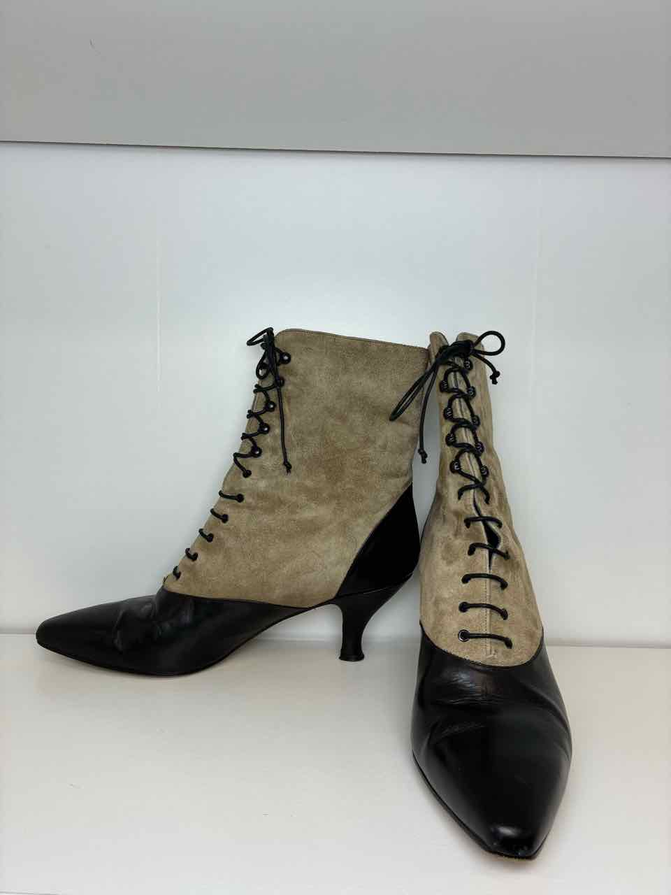 Zetagi Size 9 Black and Taupe Suede Lace-Up Boots