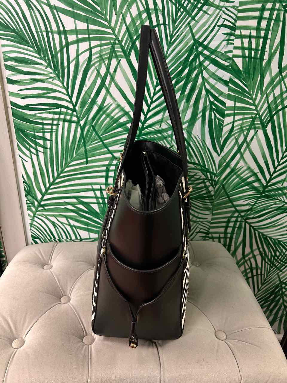 Micheal Kors Black Purse