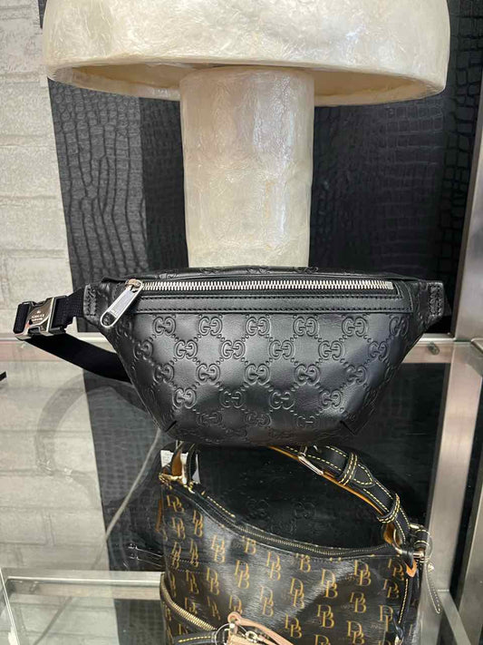 Gucci GG Embossed leather belt bag/tennis bag in black