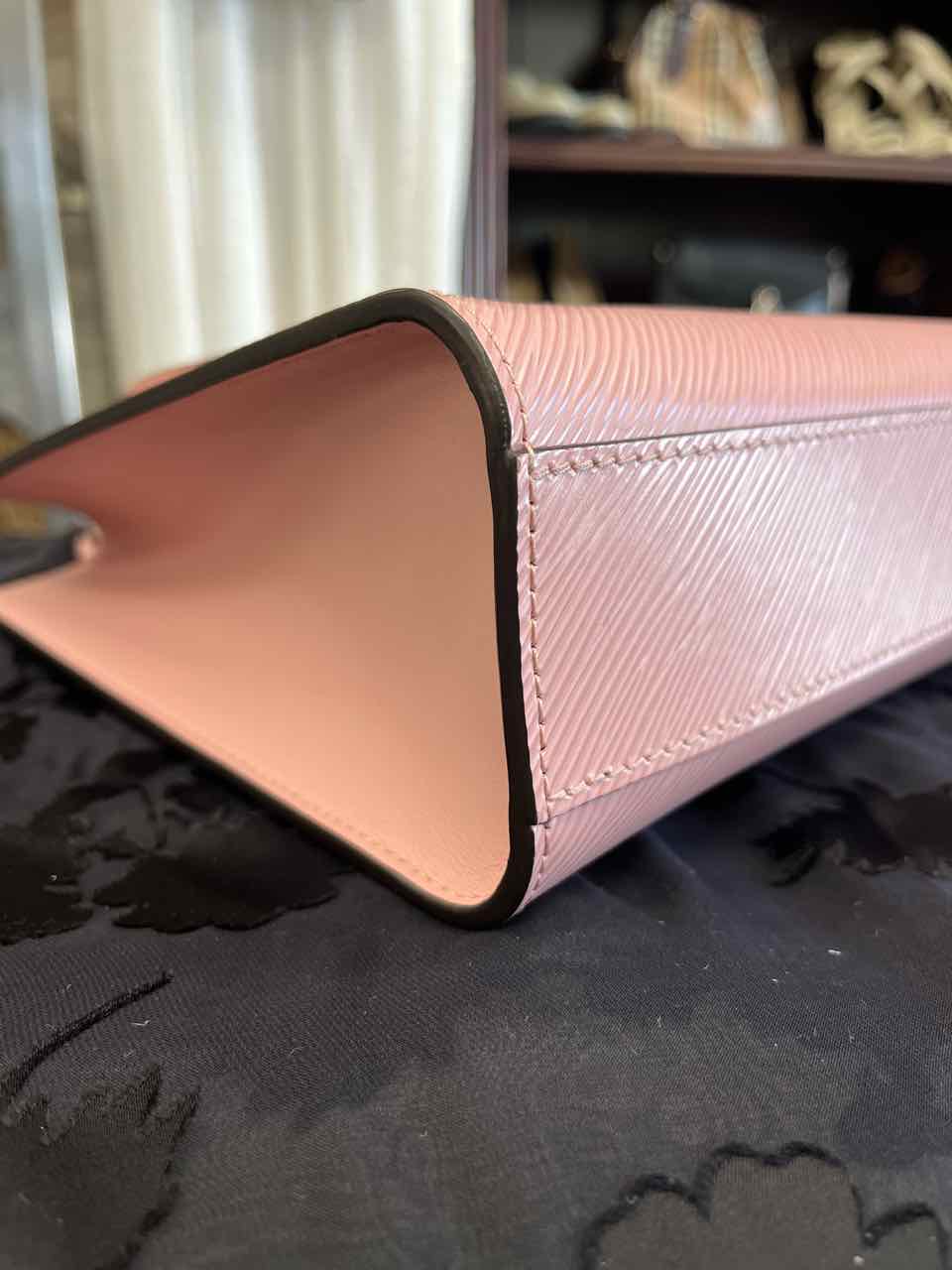 Louis Vuitton Epi Sac Plat BB - Pink/Rose
