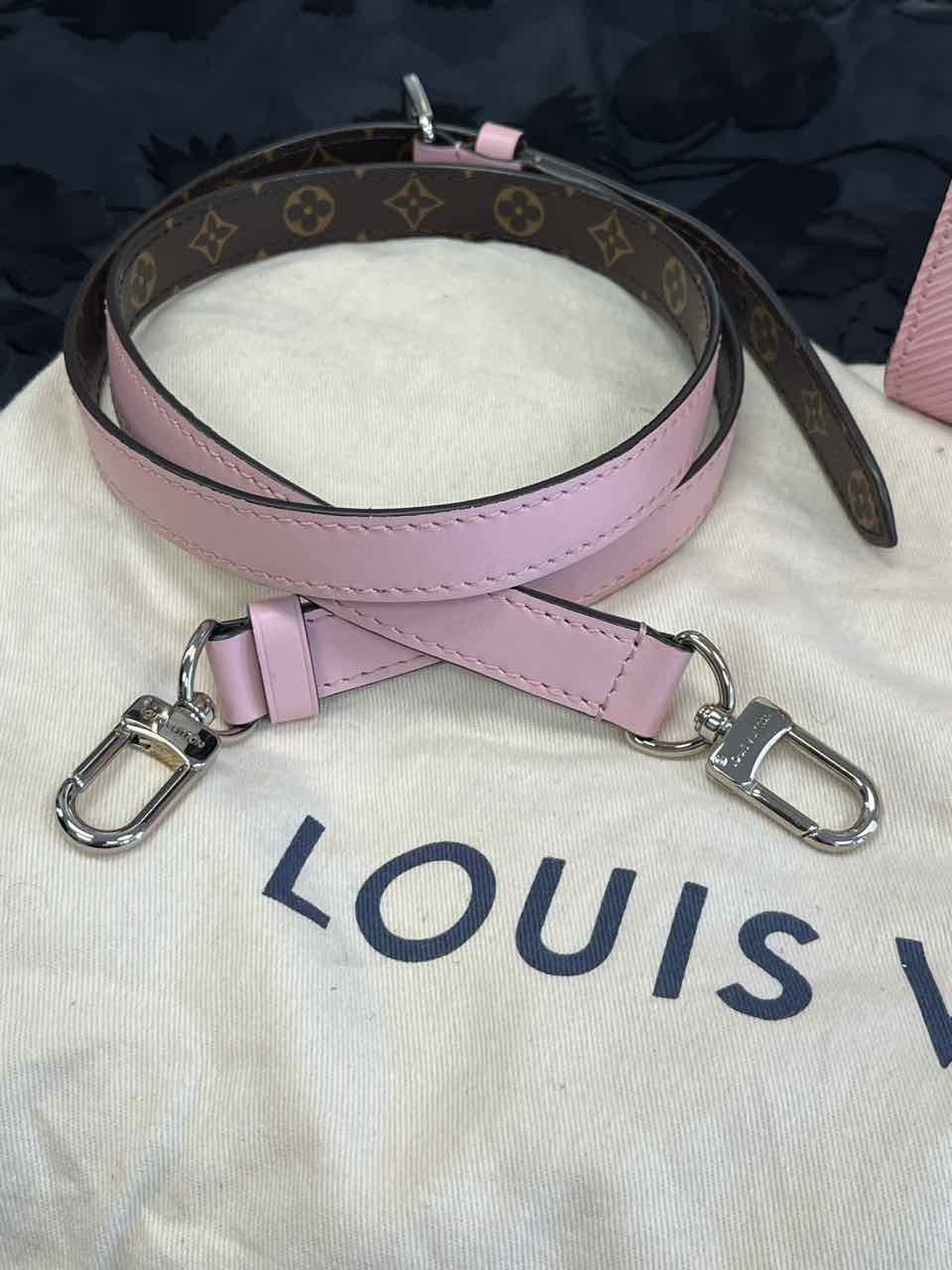 Louis Vuitton Epi Sac Plat BB - Pink/Rose
