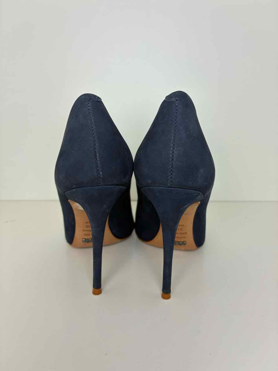 Shutz Size 5 Navy Suede Pointed Heels