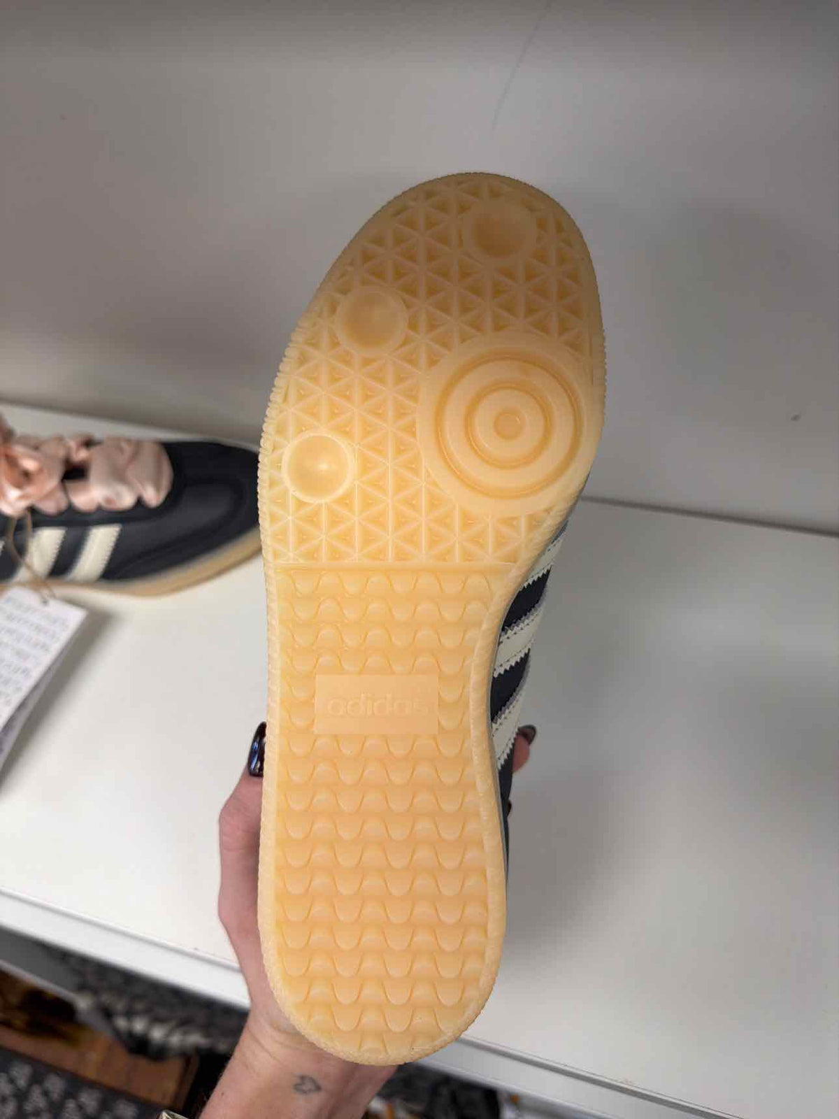 Adidas woman samba og ribbon lace