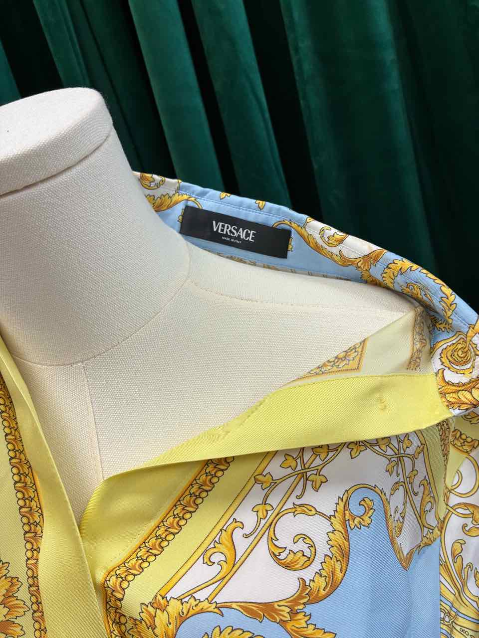 Versace Size 36 Yellow and Blue Printed Silk Twill Mini Shirt Dress