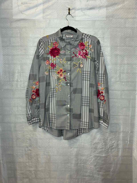 Johnny Was Blouse Black and White with Flower Print Size Med
